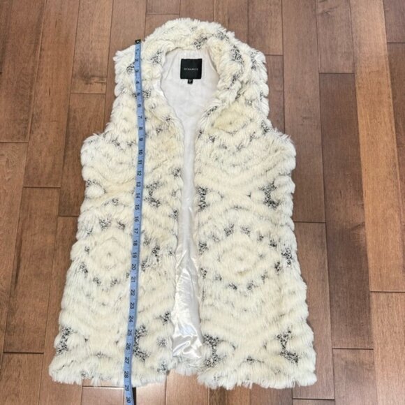 Dynamite Faux Fur Vest - Picture 6 of 6